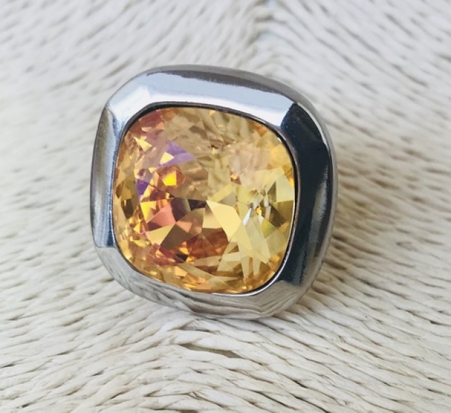 VA0355_Silver_Brown_vp0f6xhc.jpg