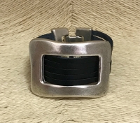 vr1111_silvernegro